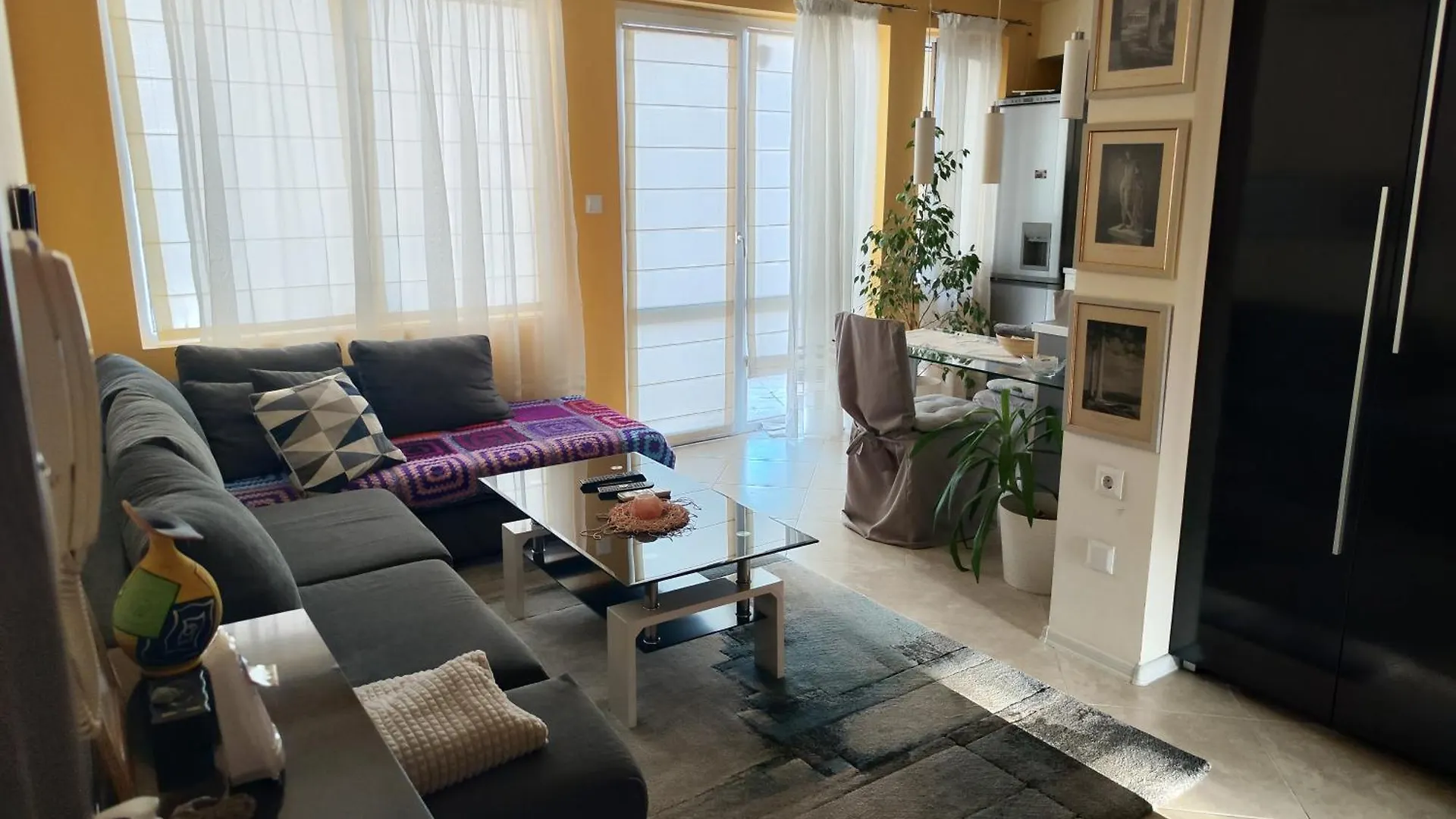Art Apartment Kiril And Metodi Square Burgas Bulgaria