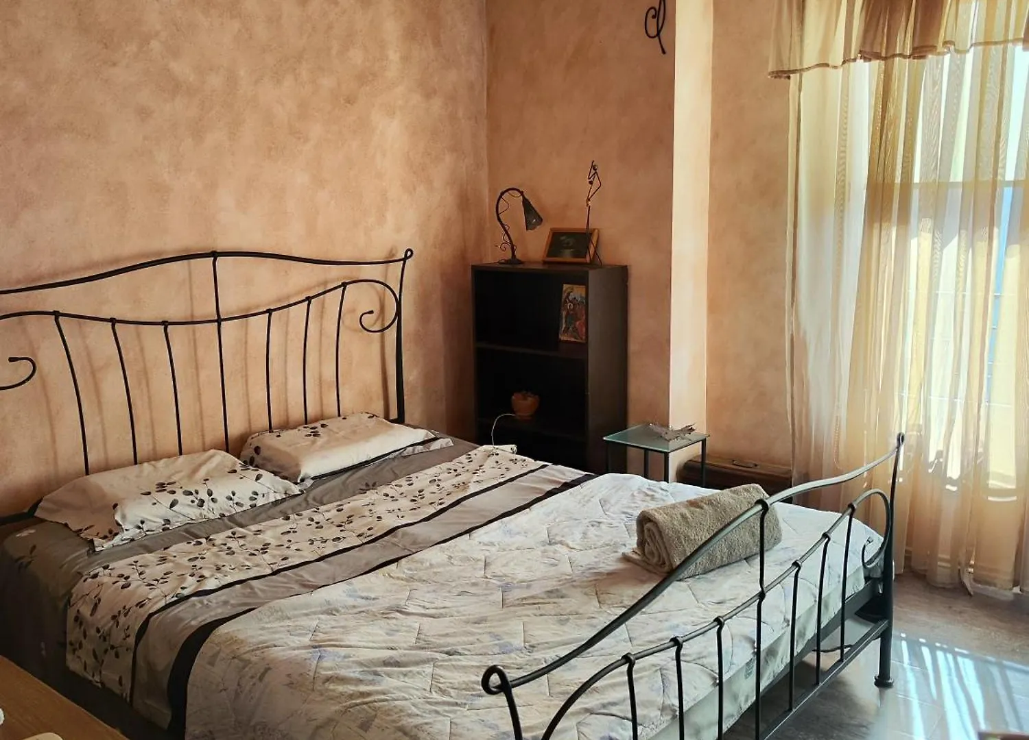 Art Apartment Kiril And Metodi Square Burgas Bulgaria