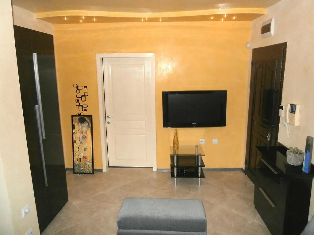 Art Apartment Kiril And Metodi Square Burgas Bulgaria